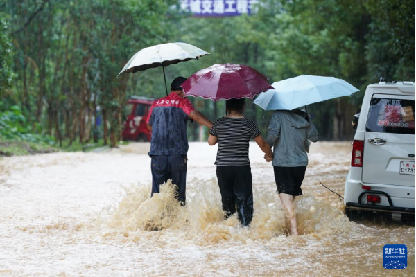 內澇防不勝防怎么辦，城市內澇積水監測設備(圖1)